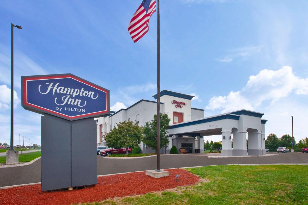 Hampton Inn Кларион Екстериор снимка